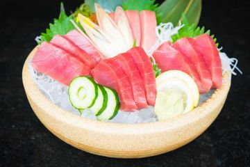 Bolehkah Makan Ikan Mentah Setelah Melahirkan? Awasi Risikonya