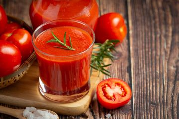 6 Manfaat Minum Jus Tomat Setiap Hari, Gak Rugi untuk Kesehatan