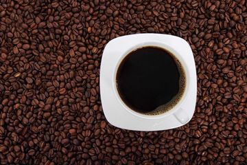 Cara mengatasi jantung berdebar setelah minum kopi