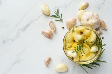 Cara Menggunakan Bawang Putih untuk Mata Bintitan dengan Aman