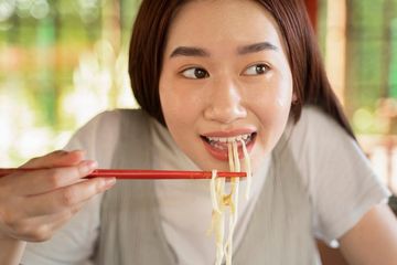 6 Tips Sehat Makan Mi Instan agar Tidak Gemuk, Sebaiknya Konsumsi Jenis Ini