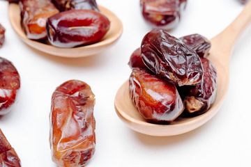 6 Manfaat Makan Kurma di Pagi Hari untuk Kesehatan, Bagus Dikonsumsi Rutin