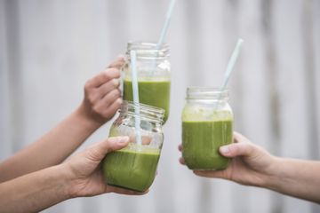 Minum Apa yang Ampuh untuk Menurunkan Kolesterol? Catat 7 Rekomendasinya