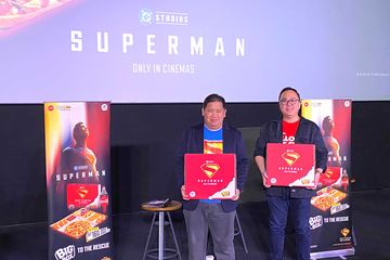 Pizza Hut Indonesia mempersembahkan Big Box Superman limited edition.