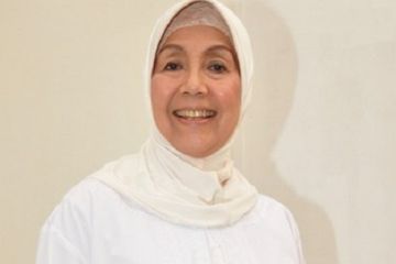 Nani Wijaya Pasang Wajah Bahagia Jelang Pernikahannya Grid