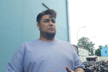 Ivan Gunawan Beri 160 Pensil Warna Ke Penyandang Difabel Semua Halaman Grid