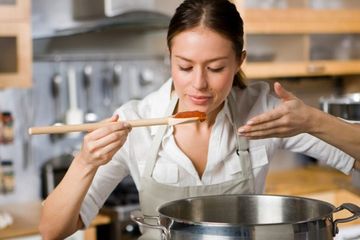 Sering Terjadi Di Dapur Benarkah Boleh Mencicipi Masakan Saat Puasa Semua Halaman Grid