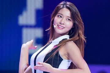 Image of Seolhyun shaggy lob