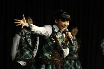 Haruka JKT48 Pakai Kebaya di Video Kampanye AKB48 37th Single ...