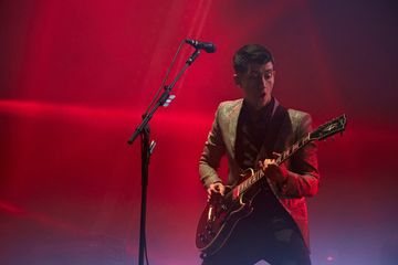 Alex Turner: Glastonbury Adalah Pertunjukan Terbaik Arctic Monkeys ...