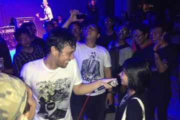 Crowd-nya "Edan", Jimi Morfem Turun Panggung - Hai