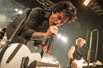 Begini Jadinya Kalau Green Day Berubah Jadi Band Metal Hai
