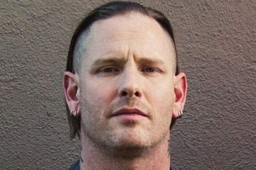 Corey Taylor Kritik Pengunjung Gigs Yang Lebih Suka Melihat Layar ...