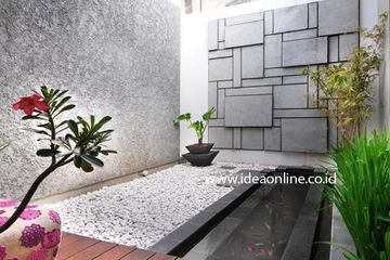 Dua Aksen Dinding Semen Percantik Taman Minimalis Semua