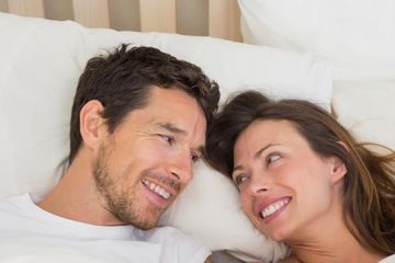 Untuk Para Istri Ini 7 Langkah Merangsang Suami Agar Rutin Berhubungan Seks Semua Halaman Intisari