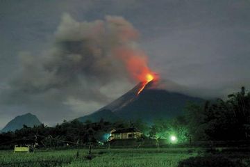 Gugurnya Mitos Dan Hilangnya Wangsit Saat Laboratorium Alam Gunung Merapi Mengamuk Semua Halaman Intisari