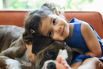 5 Tip Agar Anak Aman Bermain dengan Anjing - Semua Halaman - Nakita