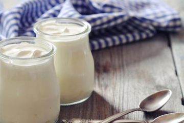 Yoghurt dapat meredakan gejala seperti batuk, bersin dan mata gatal akibat influenza.