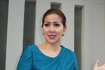 Venna Melinda Curhat Pada Maia Estianty, Ada Apa? - Semua Halaman ...