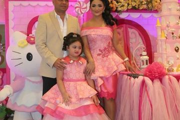 Berapa Harga Gaun Mewah Ulang Tahun Hello Kitty Amora