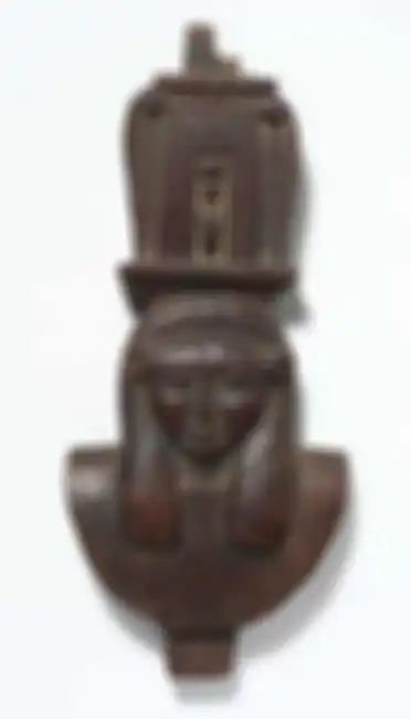 Patung kepala Hathor