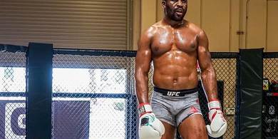 UFC 270 - Lancarkan Sepakan ke Arah Kepala, Francis Ngannou Mengaku Tak Sengaja Buat KO Ciryl Gane