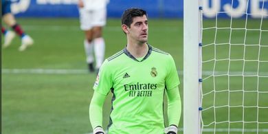 VIDEO - Kaki Panjang Thibaut Courtois Bikin Timo Werner Ambyar