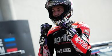 Bos KTM Enggan Jadi Orang Ketiga dalam Hubungan Aleix Espargaro dengan Aprilia