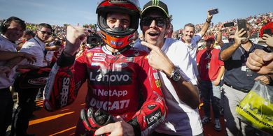 Naluri Iblis Valentino Rossi Keluar Saat Remehkan Marc Marquez dan Jadi Kompor Francesco Bagnaia