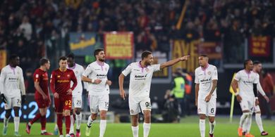 Hasil Lengkap Coppa Italia - Fiorentina Lolos, AS Roma Tersingkir di Tangan Penghancur Napoli