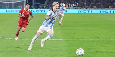 Setelah Sekian Lama, Wonderkid Man United Akhirnya Jalani Debut Starter bersama Timnas Argentina