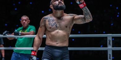 ONE Championship - John Lineker Ingin Uji Kekuatan Rahang Rodtang dalam Adu Muay Thai