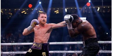 Canelo Alvarez Diprediksi Remuk di Tangan Penghancur Ramalan Manny Pacquiao