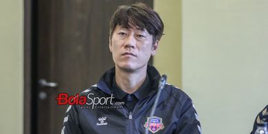 Respons Bijak Pelatih Suwon FC soal Kartu Merah Pratama Arhan