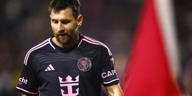 Lionel Messi Tidak Seperti Pria di Lagu Maliq and D'Essentials