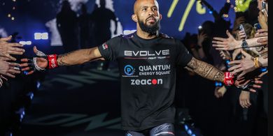 Demetrious Johnson Jelaskan Perbedaan Perlakuan dari ONE Championship dan UFC Saat Jadi Juara