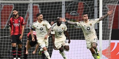 Hasil Liga Europa - Dihantam Si Spesialis Gol Sundulan, AC Milan Berat ke Semifinal