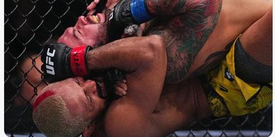 Hasil UFC 300 - Dewa Perang Luar Biasa, Korban Islam Makhachev Bikin Manusia Rekor Babak Belur