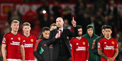 Erik ten Hag Pidato di Depan Pendukung Man United, Janji Bawa Pulang Trofi Piala FA