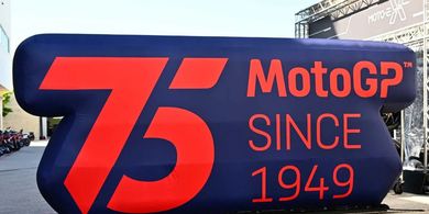 MotoGP Kembali ke Masa Lalu di GP Inggris 2024: Semua Tim Tampil Antik, 2 Livery Tak Ramah Rossi Kembali?