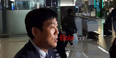 Hajime Moriyasu Bareng 4 Pemain Lokal, Kloter Pertama Timnas Jepang Tiba di Jakarta Setelah Pesawat Sempat Putar Balik