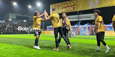 Selebritis FC Jajal Solo International Minisoccer, Darius Sinathrya dan Budi Sudarsono Senang Bisa Hibur Masyarakat Solo