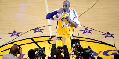 Handuk Pertandingan Terakhir Mendiang Kobe Bryant Laku Rp 530 Juta