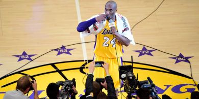 Handuk Pertandingan Terakhir Mendiang Kobe Bryant Laku Rp 530 Juta