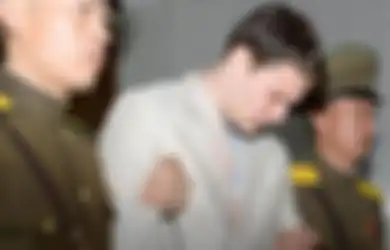 Pemuda Tampan Ini Tidak Pernah Mengira Liburannya Ke Korea Utara Jadi Liburan Terakhirnya Sebelum Meregang Nyawa, Dibunuh dengan Keji Oleh Rezim Kim Jong-Un Hanya Karena Selebaran Ini
