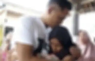 Mengharukan, Diadopsi Keluarga Belanda 40 Tahun Lalu, Laki-laki Indonesia Ini Akhirnya Bertemu Ibu Aslinya