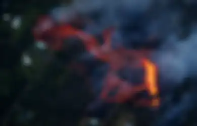 Foto-foto Mengerikan dari Luapan Lava Gunung Berapi Kilauea di Hawai, Jalanan Beraspal pun Terbakar