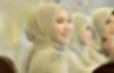 Gagal Jadi PNS dan Sempat Ditipu Uang Ratusan Juta, Wanita Cantik Ini Bangkit dan Malah Sukses Jadi Pengusaha Online Shop