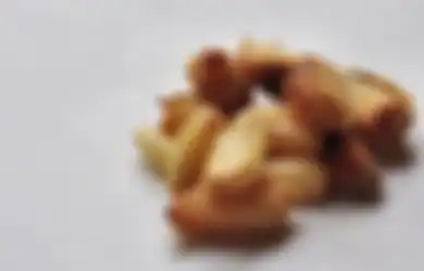 Ini yang Akan Terjadi pada Tubuh Jika Kita Makan Bawang Putih Panggang