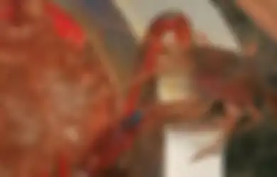(Video) Direbus Hidup-hidup Lobster Ini Bisa Kabur dari Panci Panas , Endingnya Bikin Tersenyum